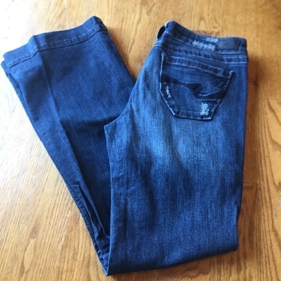 EUC Refuge jeans size 9R - Picture 1 of 8